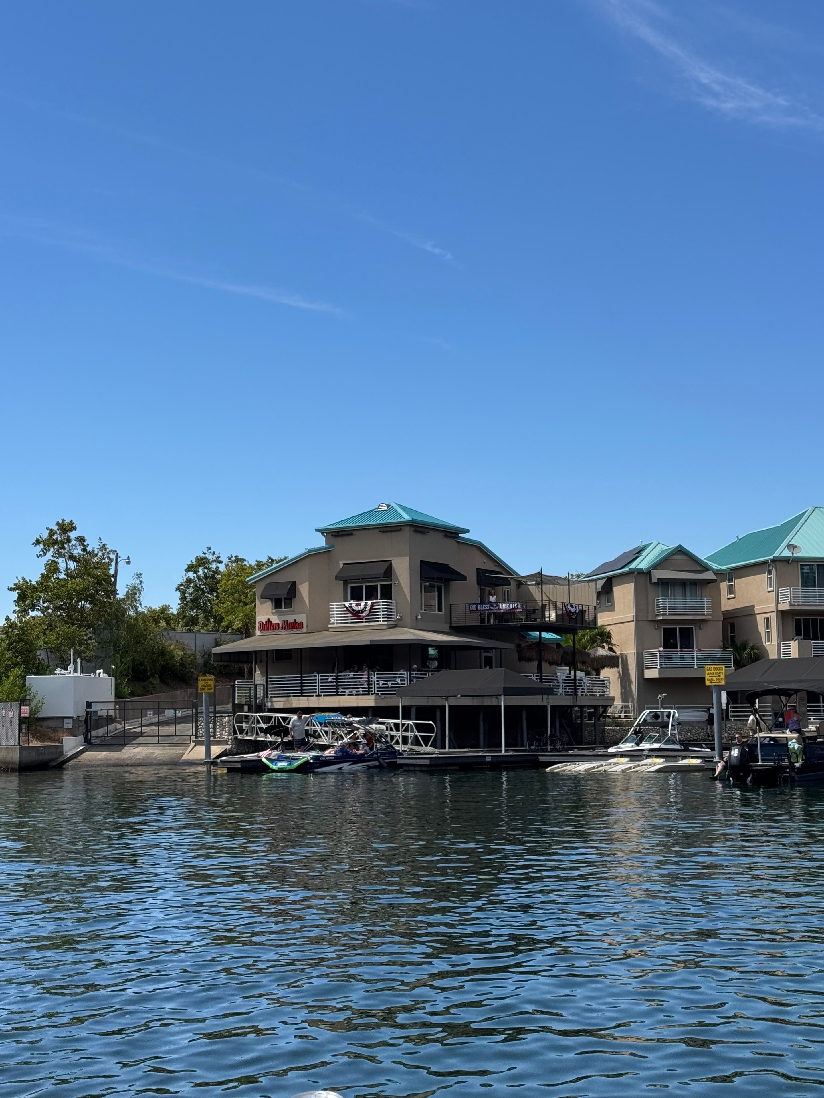 Wakeboarding and water sports on Lake Tulloch